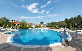Gt Green Fort Beach Apartments