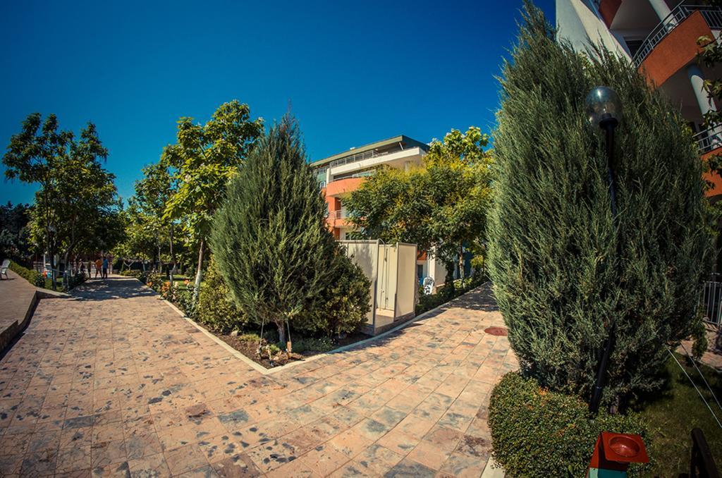 Gt Green Fort Beach Apartments Sunny Beach Exterior photo